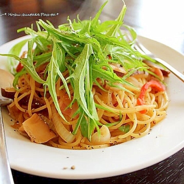 パスタの水菜のせ